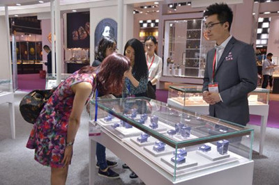 分享愛(ài)與美 千葉珠寶亮相上海國(guó)際珠寶展，引領(lǐng)零售新潮流